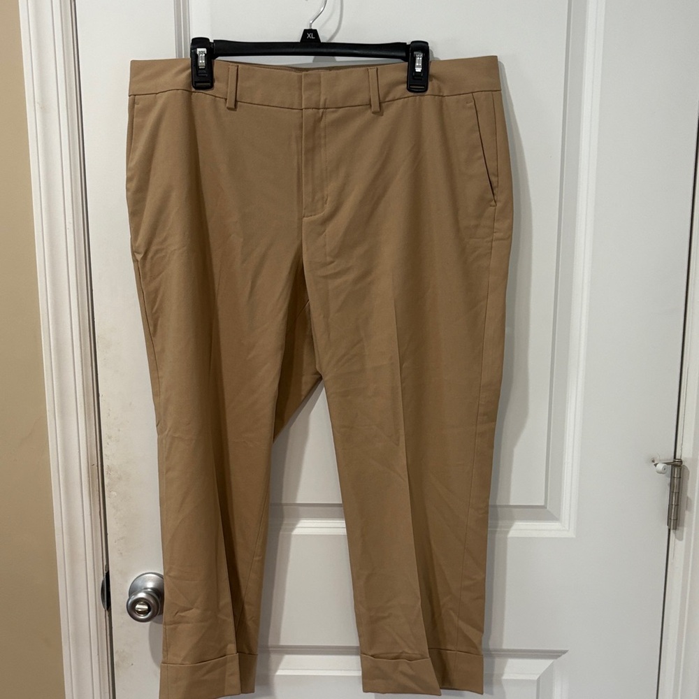 GAP Women's Tan Ankle Pants
